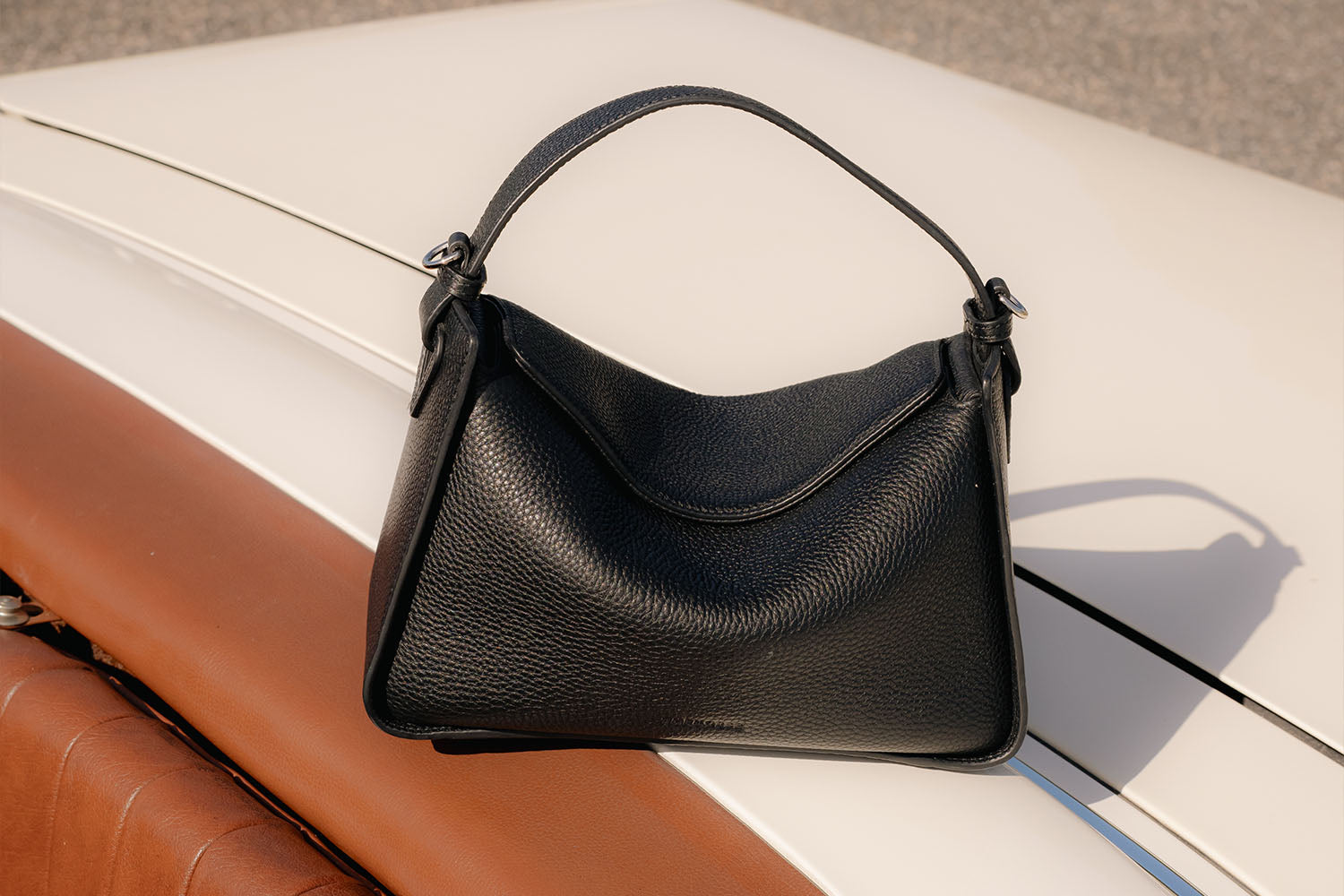 Outlet Handbags Luxury Bags Afterpay Women's Bags – Max - Main Image