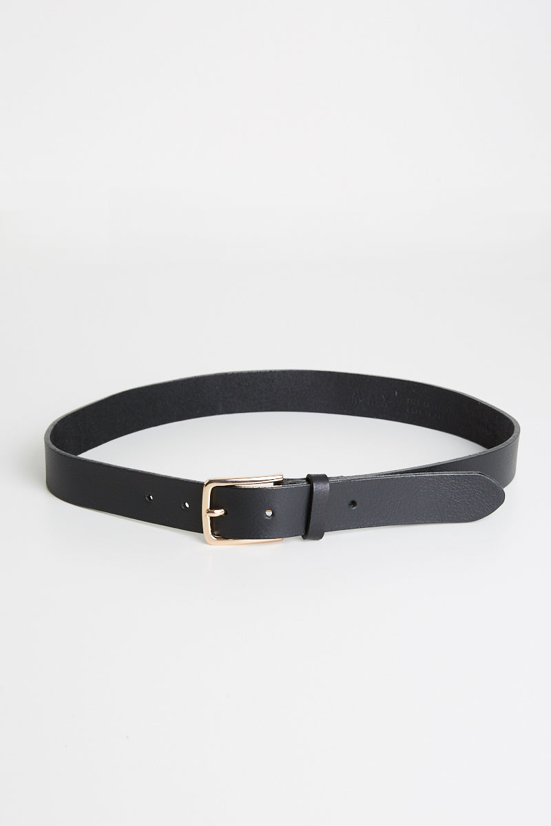 Max Perfect Leather Jean Belt with gold buckle, crafted from premium New Zealand leather.