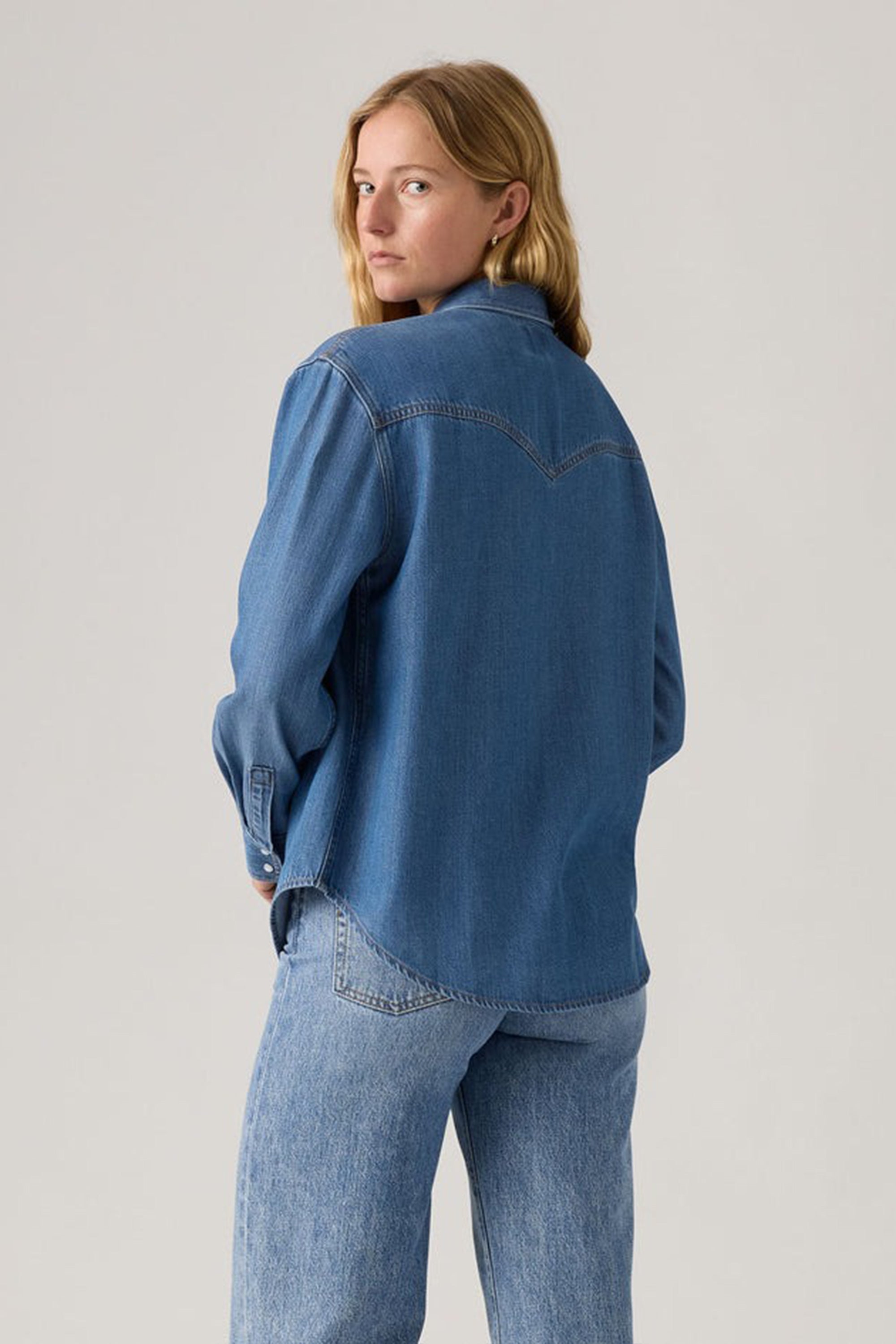 D Back