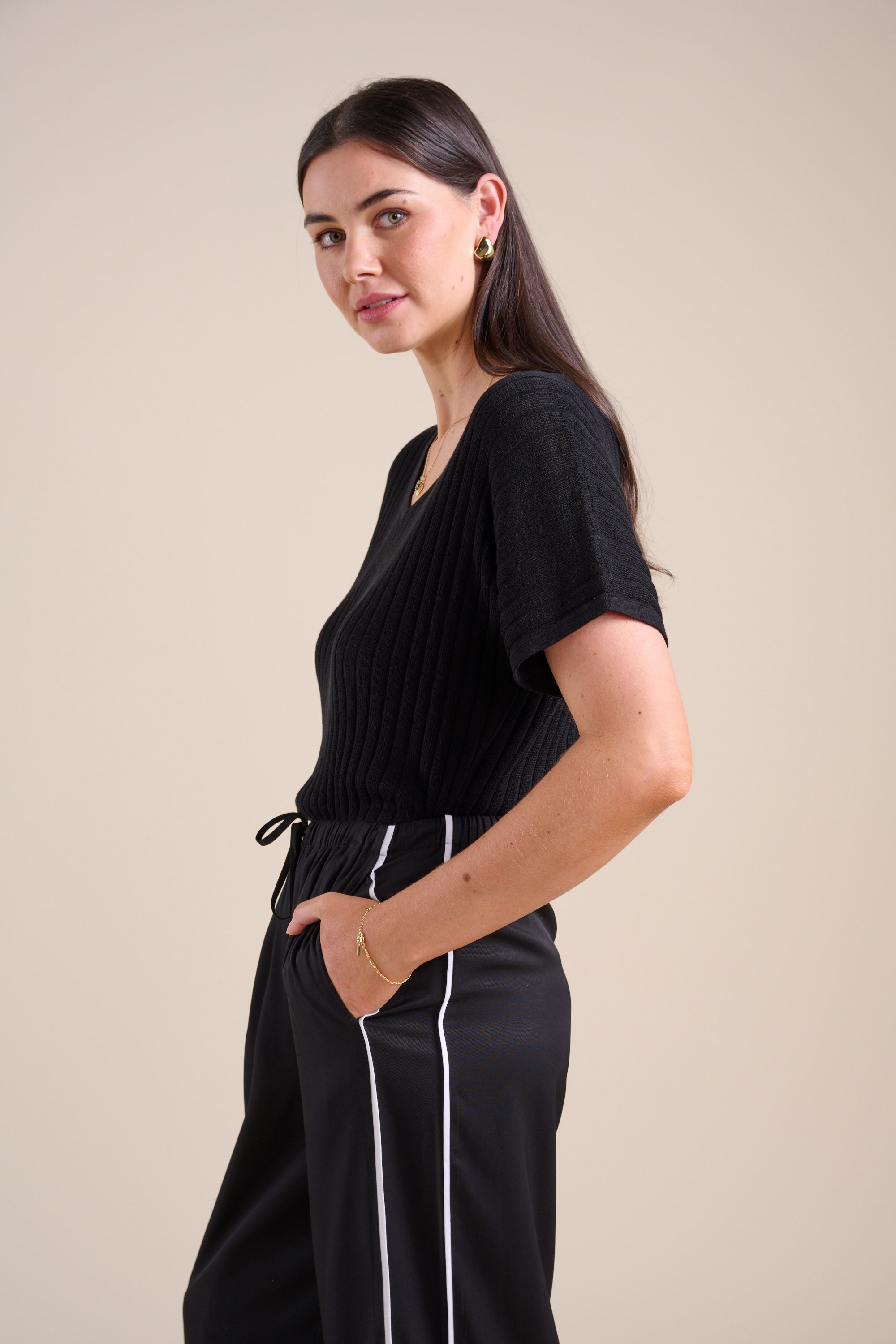 The V Neck Knitted Top