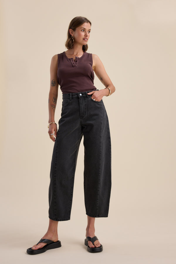 Montreal Barrel Leg Jean