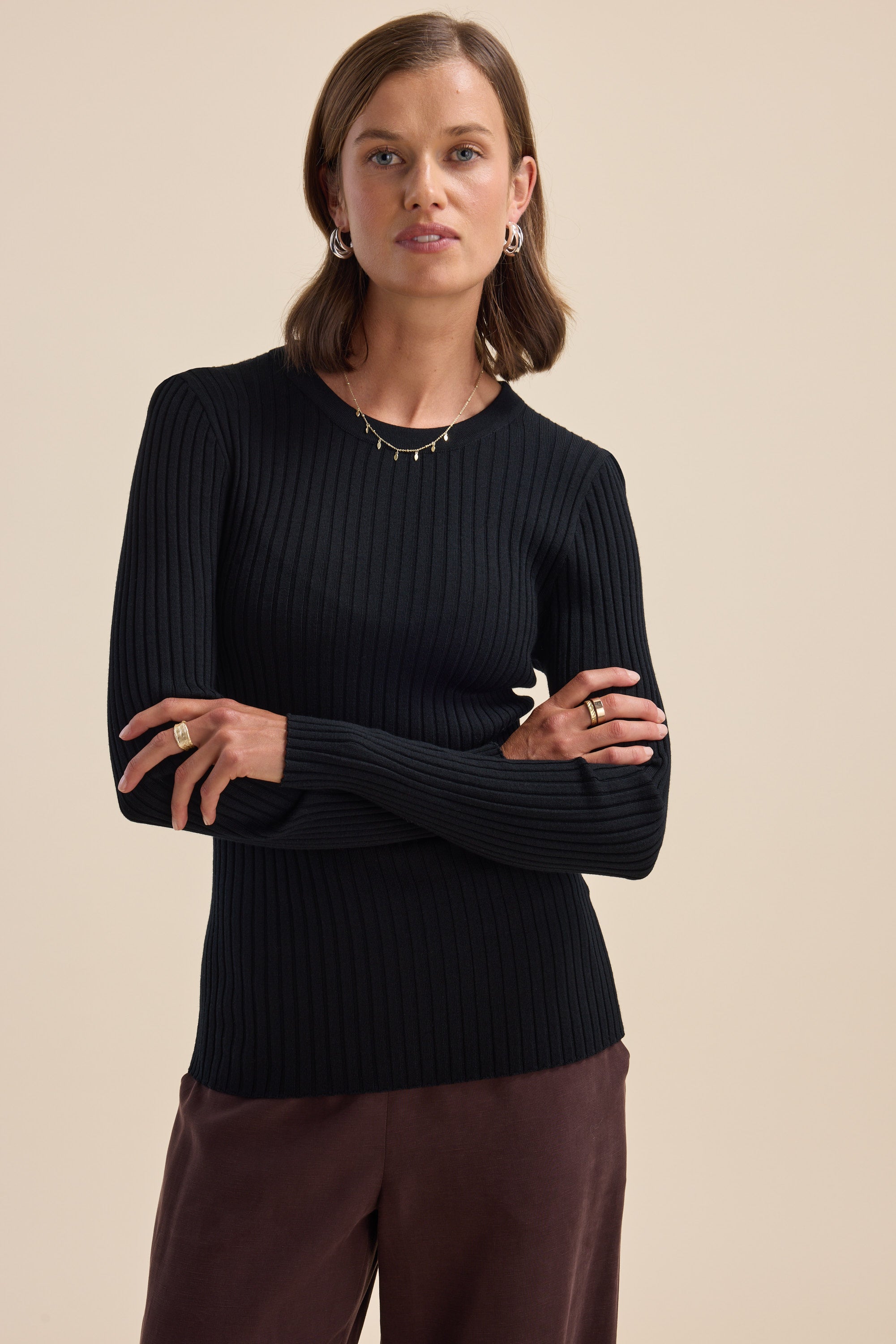 Shop Elementary ZQ Merino Crew Neck (Black) | Elementary – Max