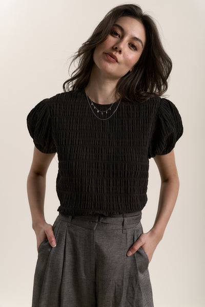 【meer.】CREAM PUFF TOP /BLK Square Neck Ruched Top | White House Black Market