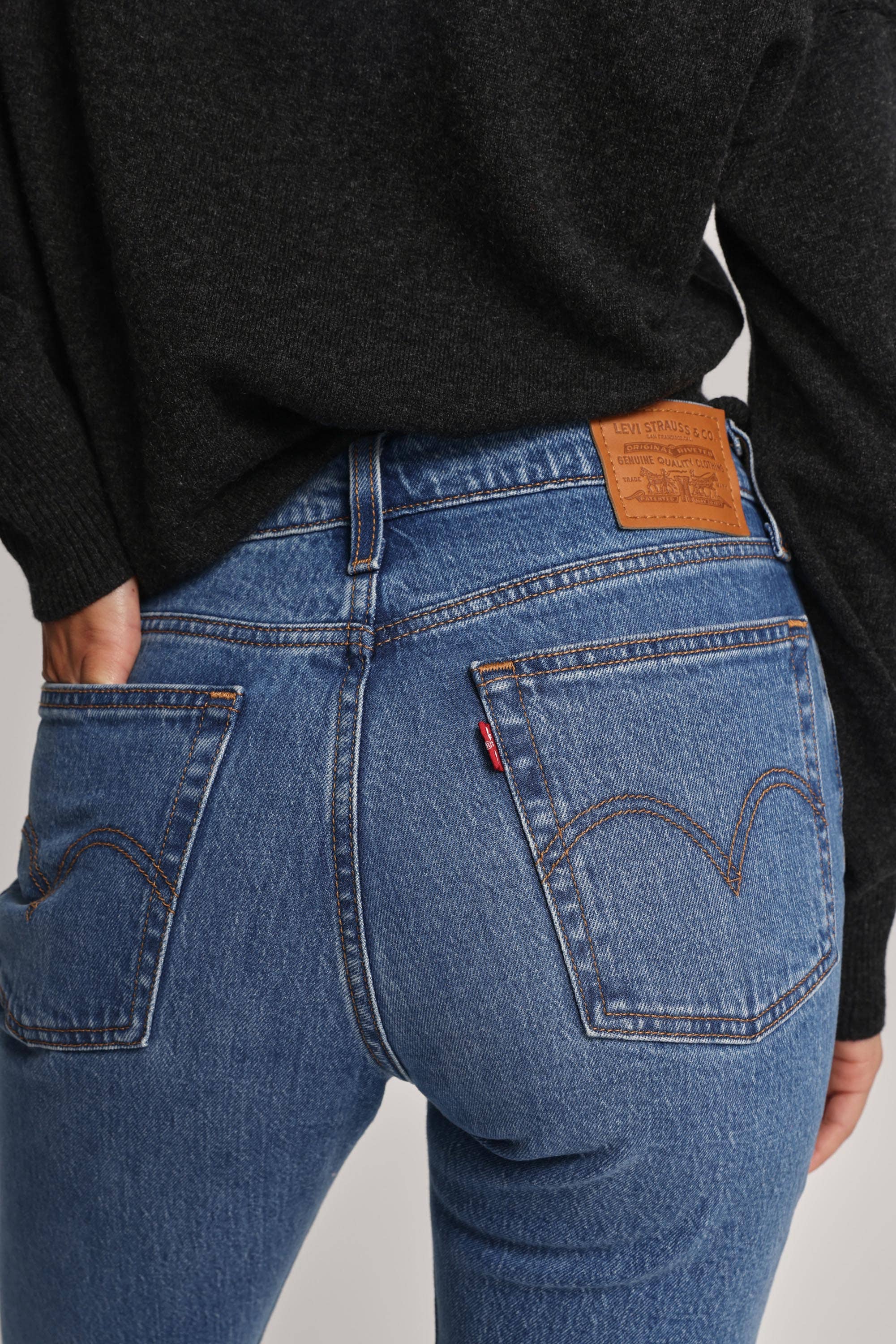 Buy the Levi's Wedgie Straight in Jive Sound Online | Max New Zealand