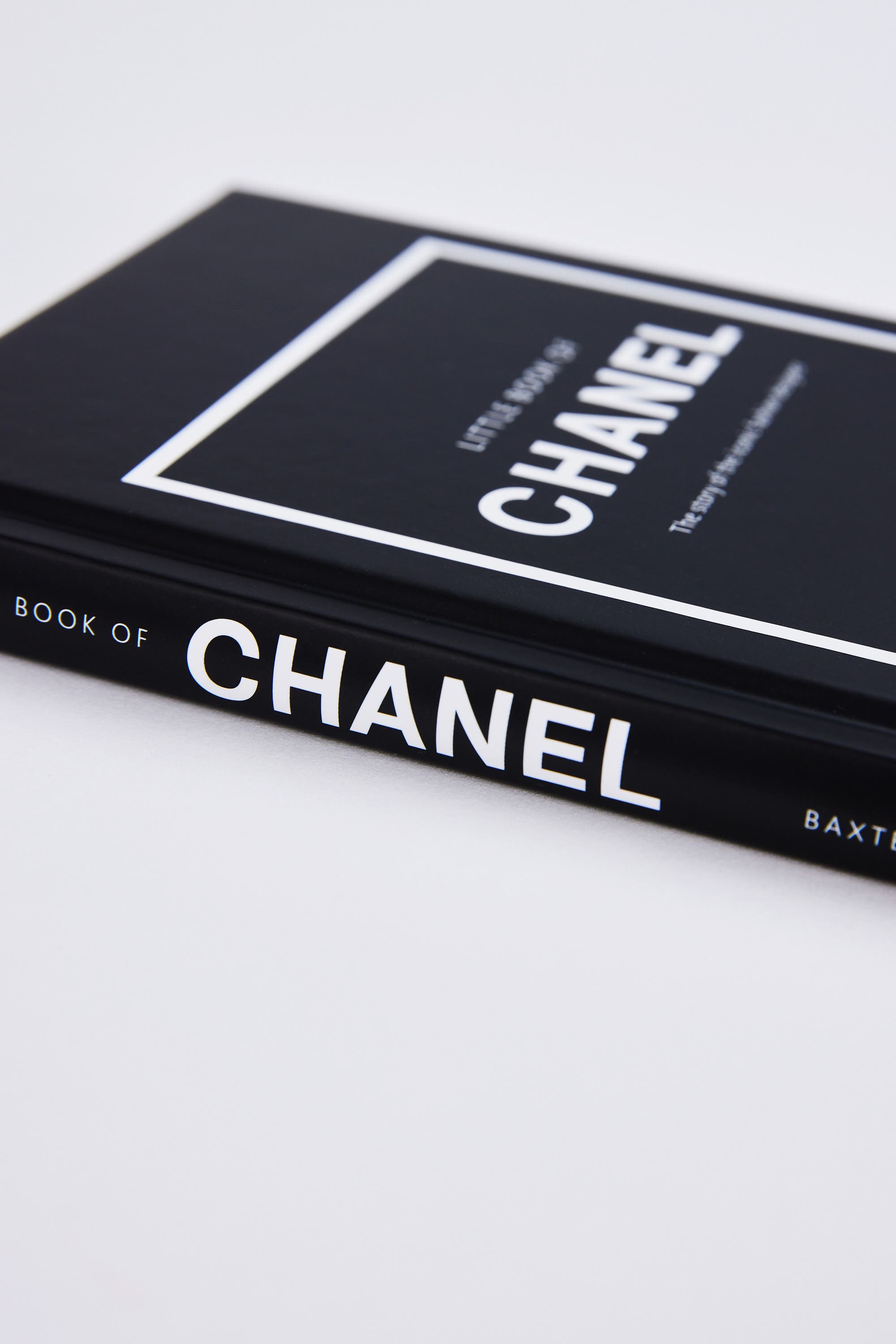 Little Book of Chanel –