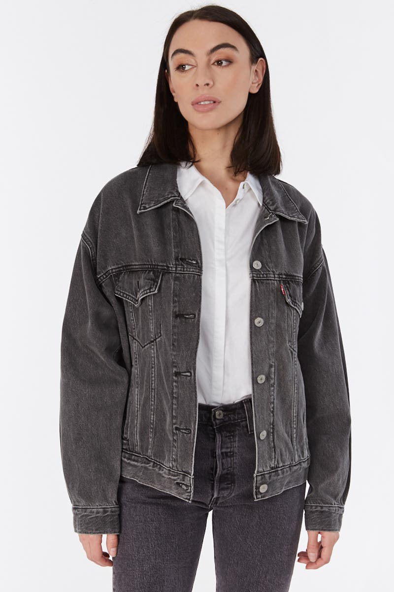 Shop Levi's 90's Trucker in Denim | Max Women's Fashion NZ