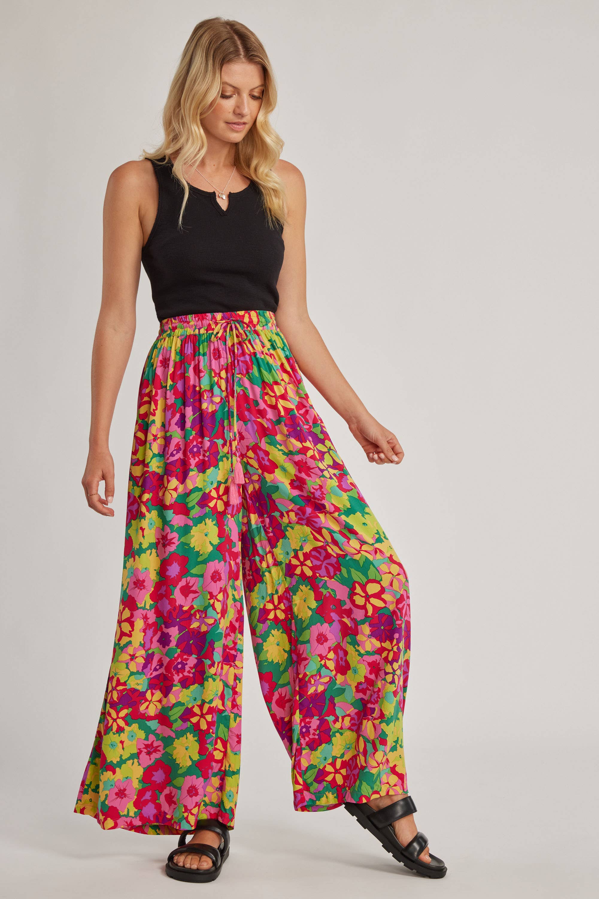 High-Waisted Floral Palazzo Pant - 33