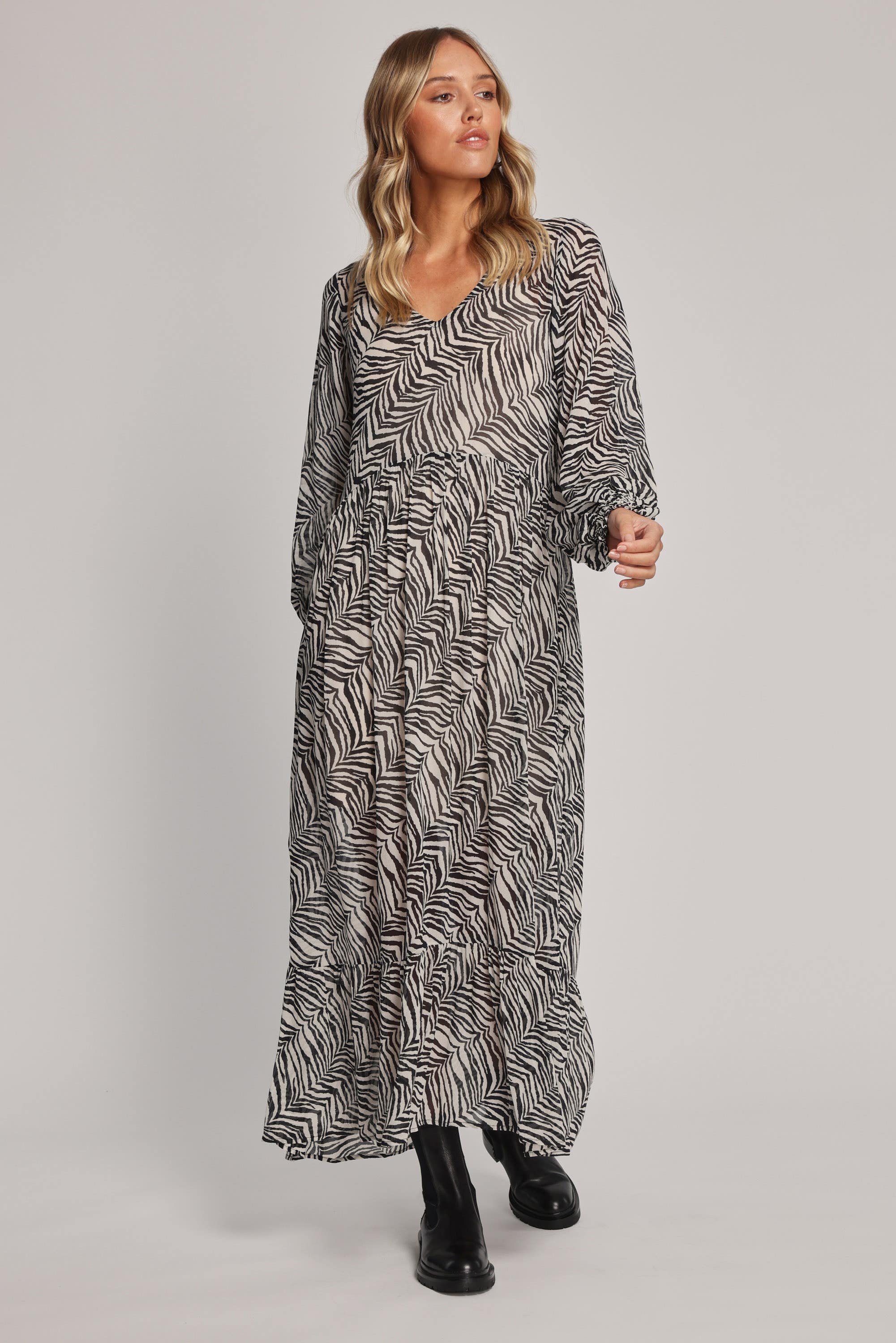 Shop Women s Dresses Skirts at Max NZ Explore our range