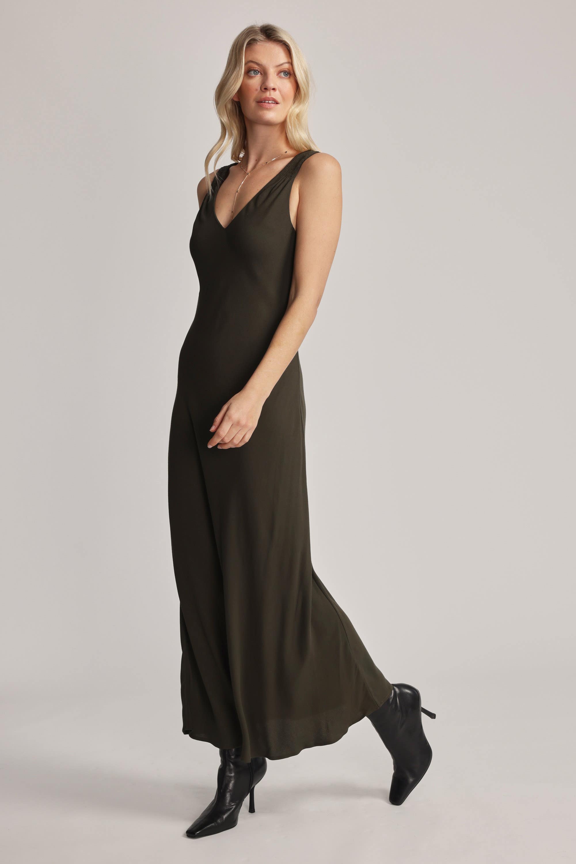 Black slip sale dress nz