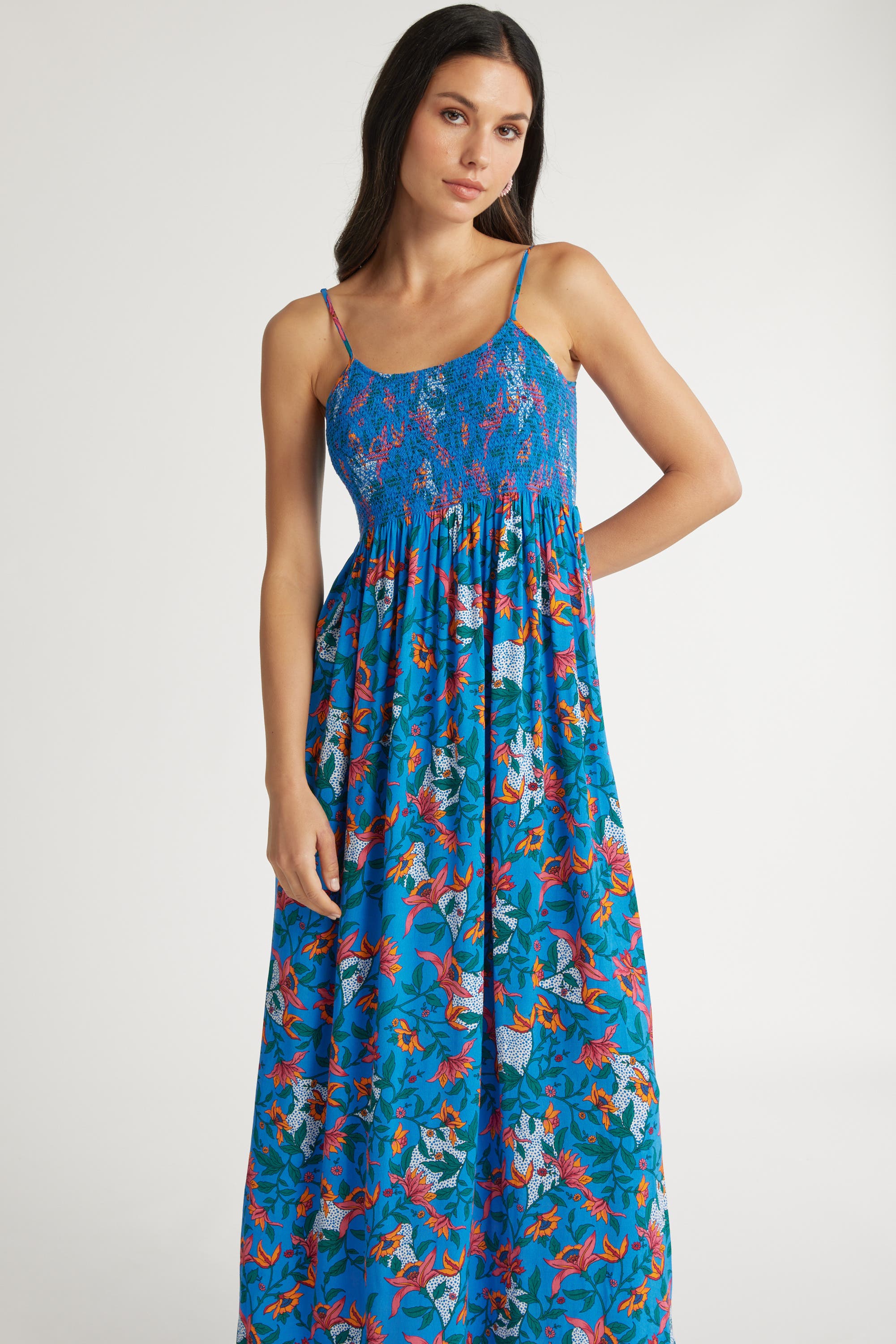 Shop Lilly Shirred Detail Maxi Dress in Prints Max Women s Fashion NZ