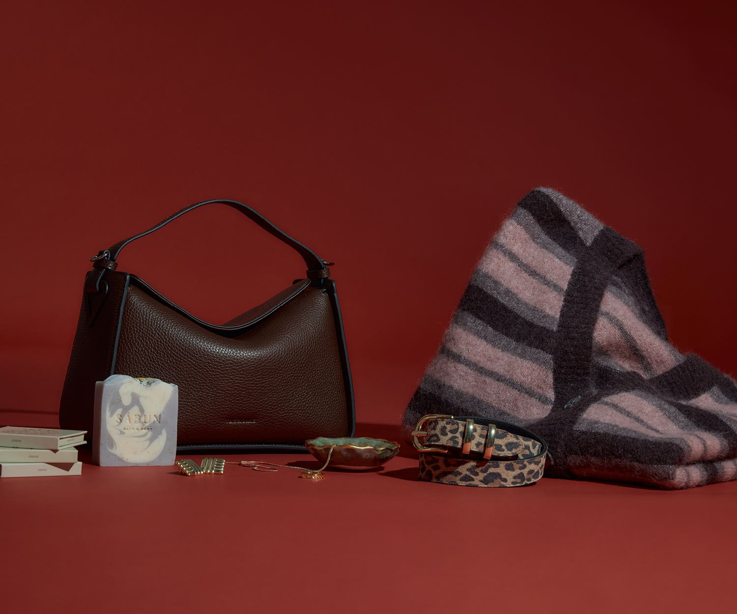 Gifts for women who love entertaining. Shop the best range of Mother's Day gifts. 